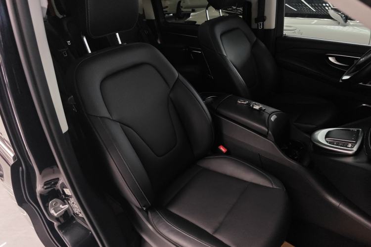 Used Mercedes-Benz V-Class 2021 V 260 Prestige Edition Right Front Seat