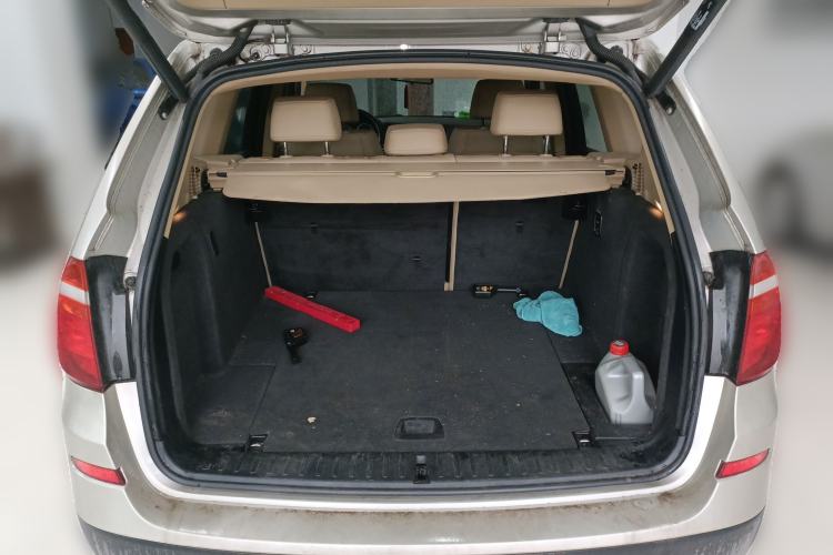 Used BMW X3 2012 xDrive28i Leading Model Trunk