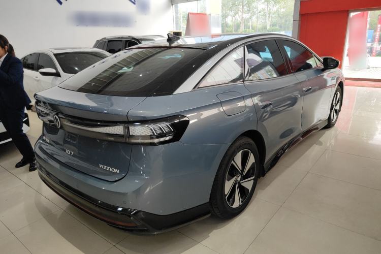 Used Volkswagen ID.7 VIZZION 2024 AIR model