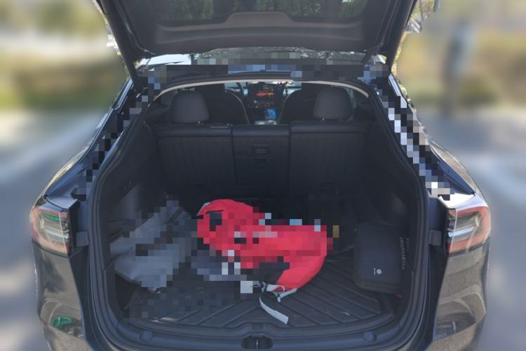 Used Tesla Model Y 2024 Rear-Wheel-Drive Version Trunk