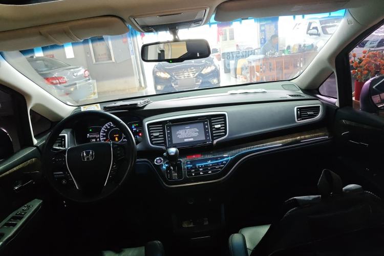 Used Honda Odyssey 2015 Revised Version 2.4L Supreme Edition