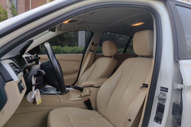 Used BMW 3 Series 2013 320i Sport Edition Left Front Seat