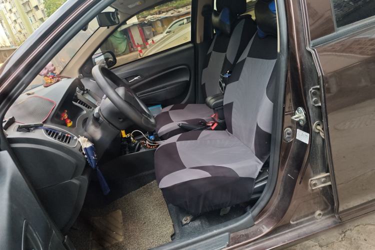 Used Geely Auto Diamond 2015 Sedan 1.5L Manual SuperDeluxe Model