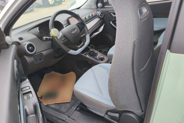 Used Chery QQ Little Ant 2022 Sweet Pink Edition Half-Sugar Version Lithium Iron Phosphate 29.2 kWh 30 kW 301 km Left Front Seat