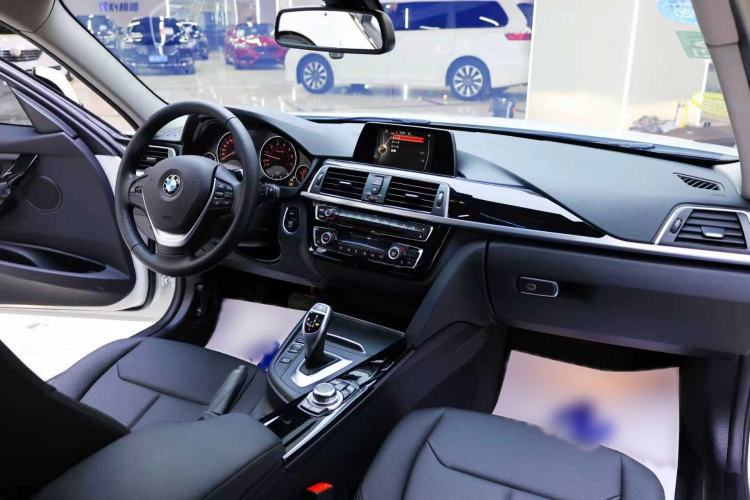Used BMW 3 Series 2017 320Li M Sport Edition Interior 2