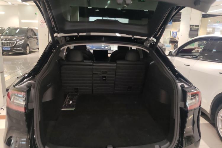 Used Tesla Model Y 2022 Rear-Wheel-Drive Version
