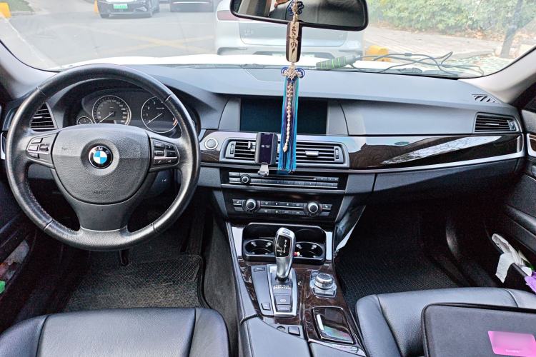 Used BMW 5 Series 2011 523Li Luxury Model