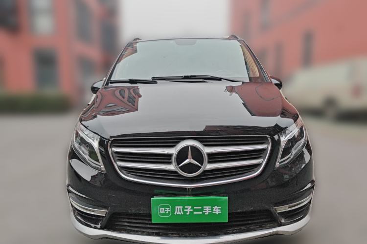 Used Mercedes-Benz Vito 2018 2.0T Elite Version 7 Seats China VI Emission Standard
