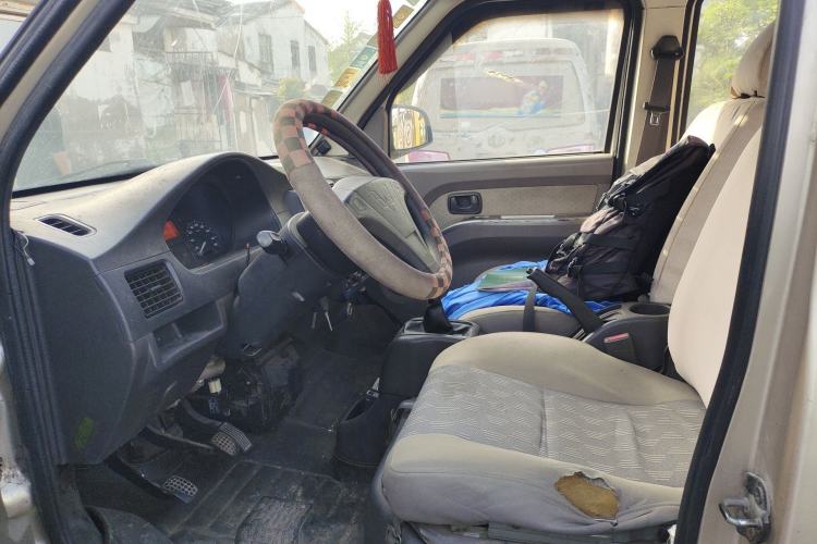 Used Wuling Rongguang 2012 1.5L Extended Standard Version Left Front Seat