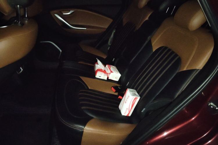 Used Soueast DX7 2015 1.5T Automatic Luxury Model Left Rear Seat