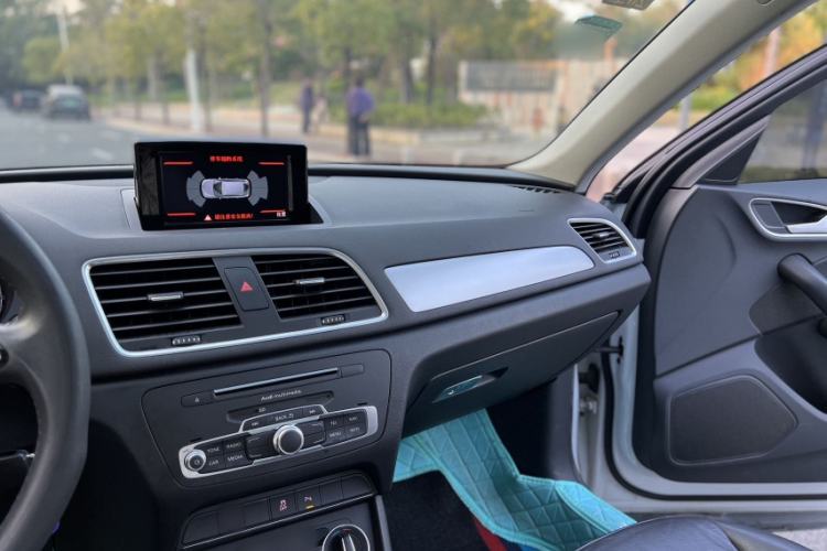 Used Audi Q3 2017 30 TFSI Fashion Model