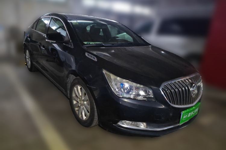 Used Buick LaCrosse 2013 2.4L SIDI Leading Comfort Version Front Right 45 Deg