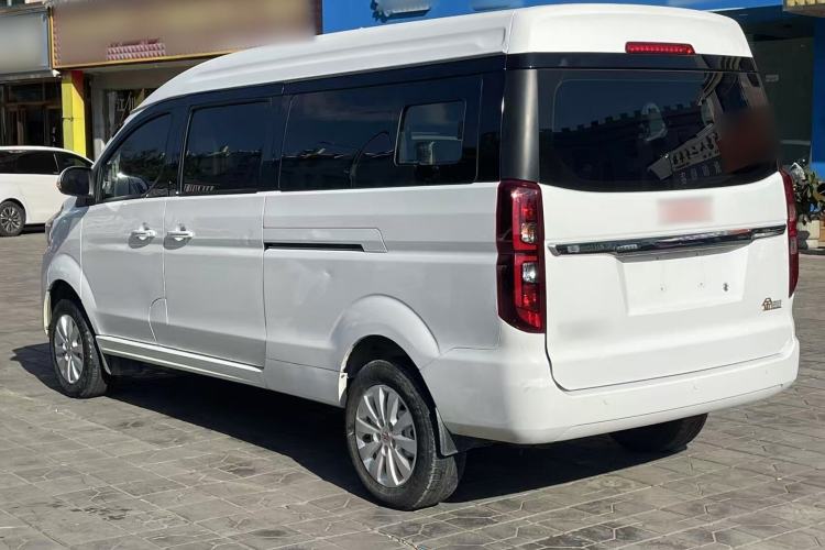 Used Jinbei Gold Hiace 2023 1.5L Passenger Vehicle Engineering Lion 9 Seats
