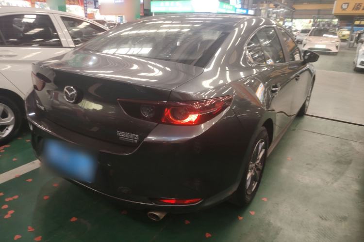 Used Mazda 3 Axela 2020 1.5L Automatic Luxury Version