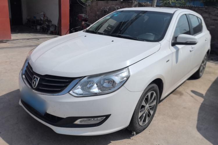Used Baojun 610 2014 1.5L automatic luxury version