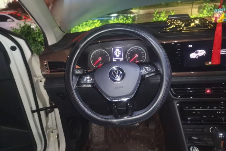 Used Volkswagen Tharu 2020 280TSI Two-Wheel Drive Luxury Plus Version China VI Standard
