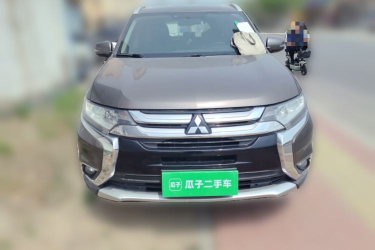Used Mitsubishi Outlander 2018 2.0L Two-Wheel Drive Glory Edition 5 Seats