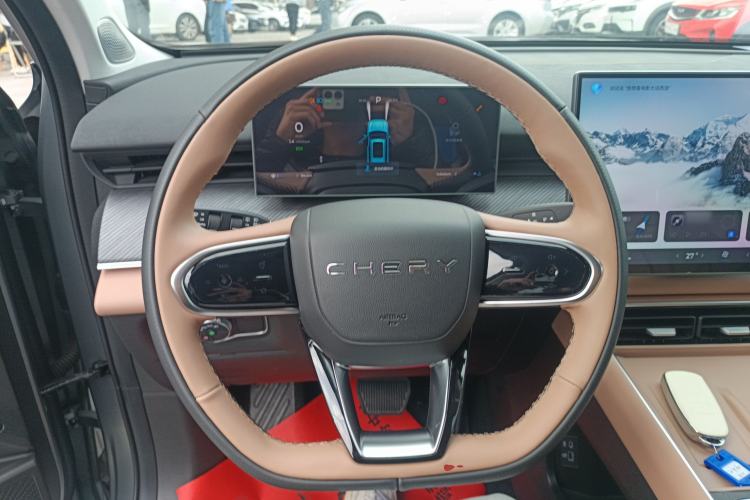 Used Chery Tiggo 8 L 2024 2.0T Two-Wheel Drive Luxury Edition 5 Seats