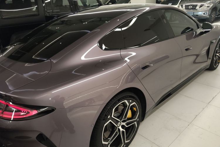 Used Xiaomi Auto SU7 2024 Rear-Drive Long-Range Intelligent Driving Version
