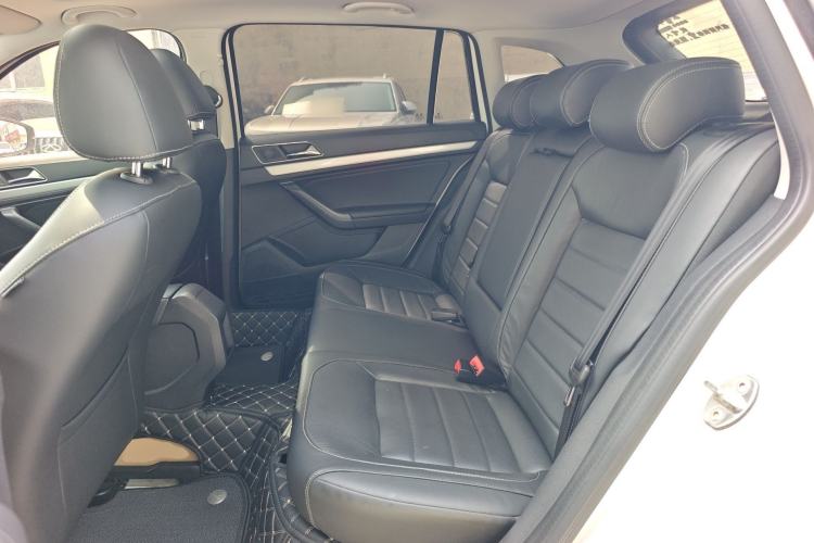 Used Volkswagen Gran Lavida 2017 230TSI DSG Comfort Edition
