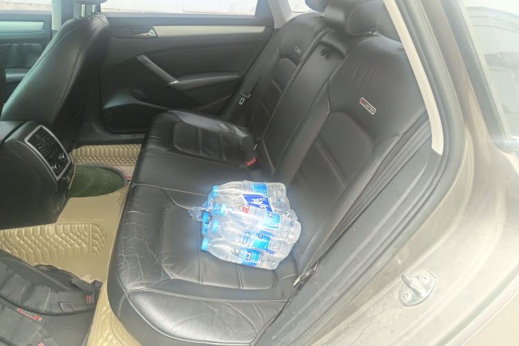 Used Volkswagen Passat 2014 1.8TSI DSG 30th Anniversary Edition Left Rear Seat