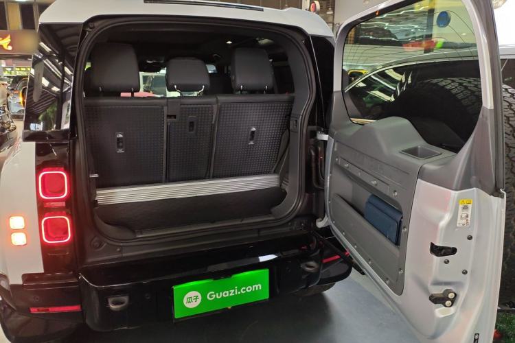 Used Land Rover Defender 2021 90 P400 X-DYNAMIC S
