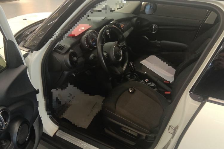 Used MINI 2022 1.5T ONE Five-Door PLUS Driver Seat