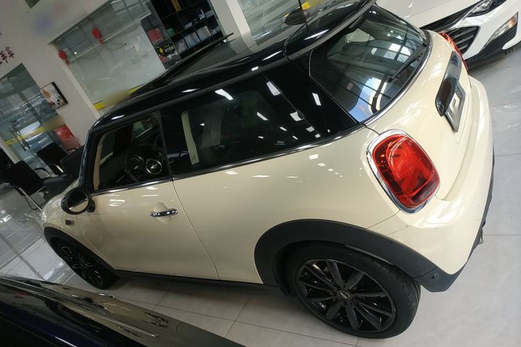 Used MINI 2018 1.5T COOPER Artist