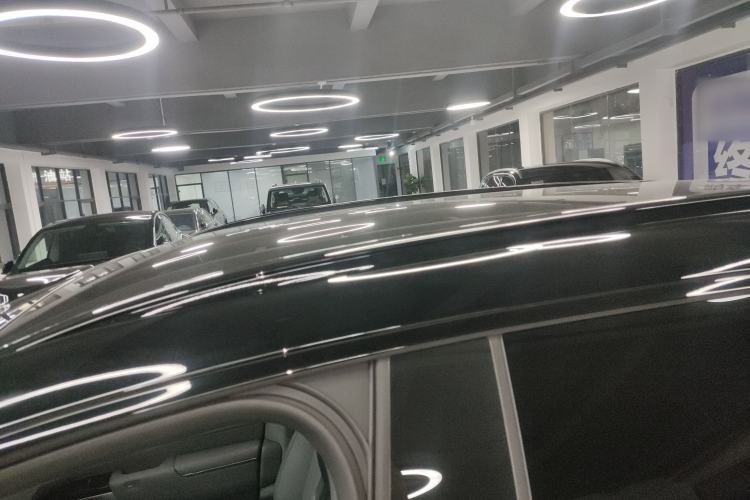 Used Zeekr 7X 2025 100 kWh Long-Range Rear-Wheel Drive with Intelligent Driving Features