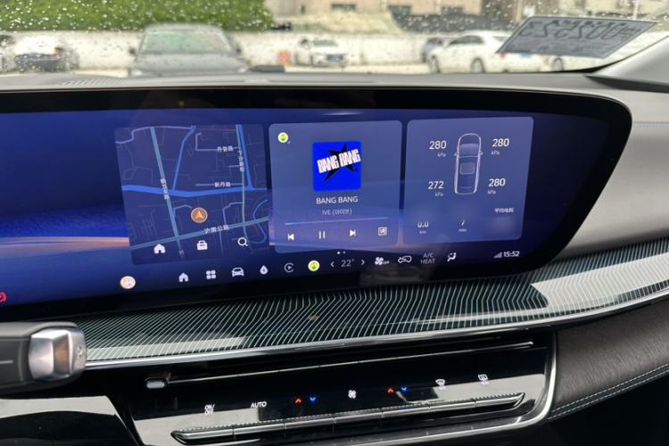 Used Buick E4 2023 Smart Edition Interior 4