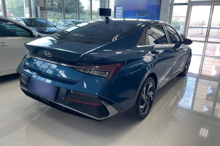 Used Hyundai Elantra 2023 1.5L CVT LUX Prestige Edition