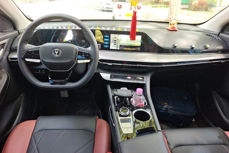 Used CHANGAN Eado 2022 PLUS Blue Whale NE 1.4T GDI DCT Prestige Edition Center Console