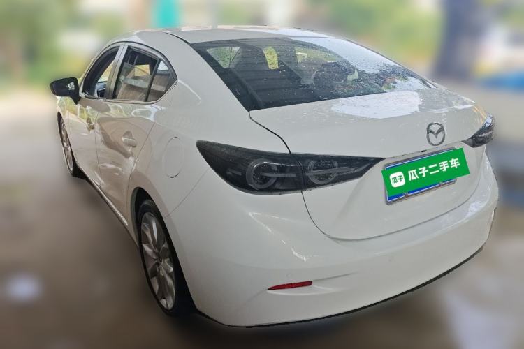 Used Mazda 3 Axela 2014 Sedan 2.0L Automatic Sport Model