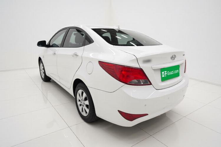 Used Hyundai Verna (older generation) 2014 1.4L Manual Smart GLS Trim Exterior 2