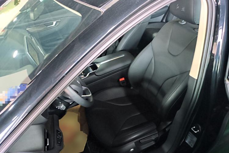 Used Hongqi E-QM5 2022 431 km Charge & Enjoy Edition