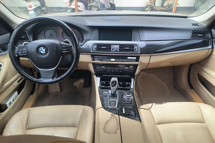 Used BMW 5 Series 2011 535Li Leading Model
