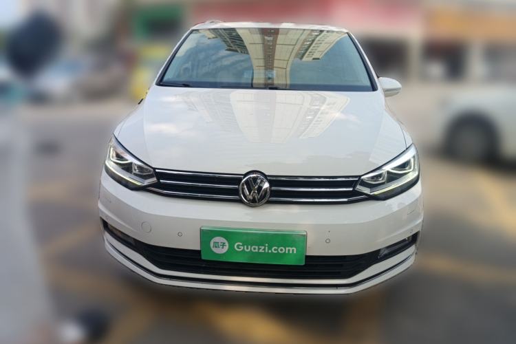 Used Volkswagen Touran 2016 Volkswagen Touran L 280TSI DSG Luxury Edition Front