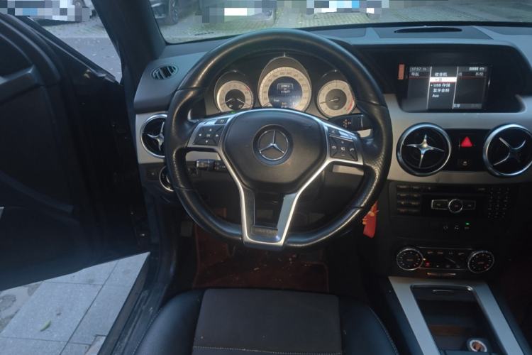 Used Mercedes-Benz GLK-Class 2015 GLK 260 4MATIC Dynamic Edition Ultimate Version
