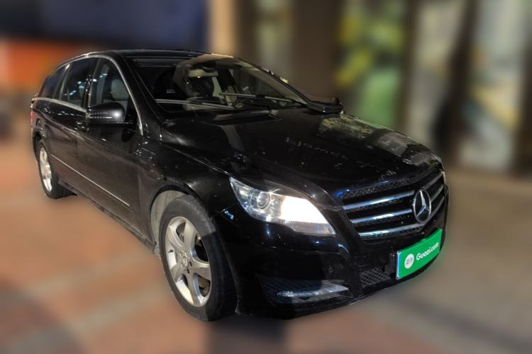 Used Mercedes-Benz R-Class 2014 R 400 4MATIC Business Model Front Right 45 Deg