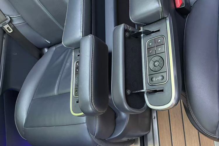 Used GAC Trumpchi M8 2021 Lingxiu Series 390T Ultimate Edition Interior 8