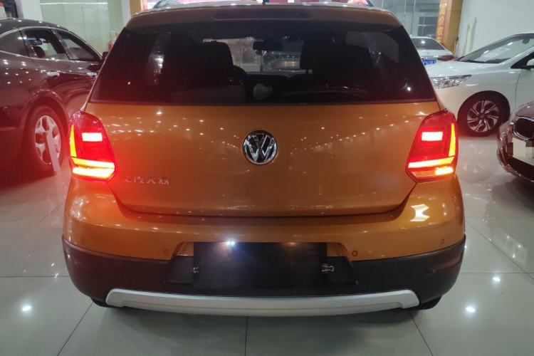 Used Volkswagen Polo 2016 1.6L Cross Polo Automatic Rear