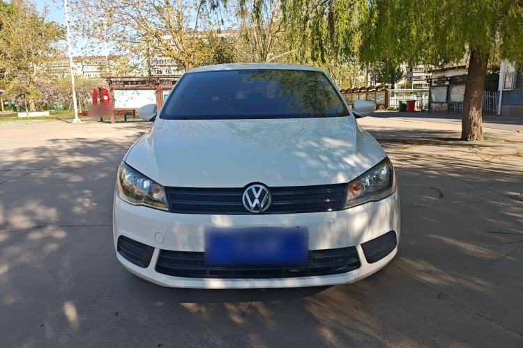 Used Volkswagen Jetta 2015 1.6L Automatic Fashion Model Front