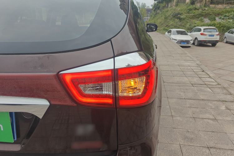 Used BYD S7 2015 2.0T Automatic Prestige Model Right Rear Taillight