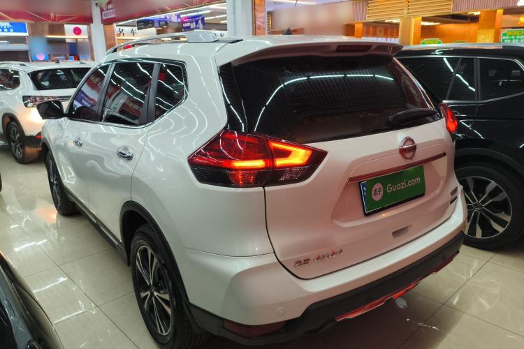 Used Nissan X-Trail 2019 2.5L CVT Smart Connect Luxury Edition 4WD
