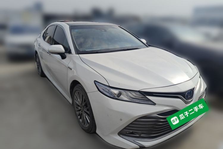 Used Toyota Camry 2018 Dual-Engine 2.5 HG Luxury Edition Front Right 45 Deg