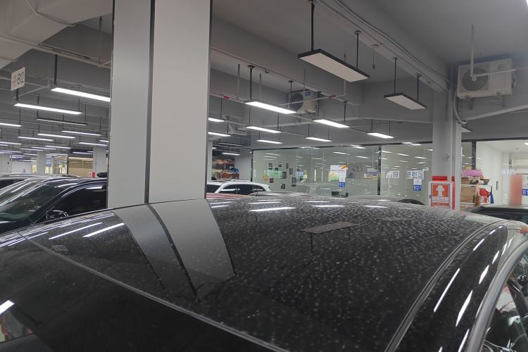 Used Tesla Model Y L 2025 Model Long-Range All-Wheel-Drive Version
