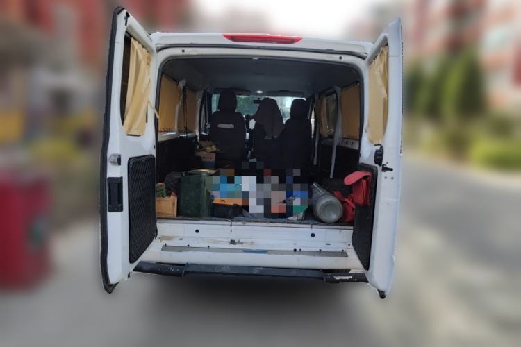 Used JMC Fushun 2023 2.0T Manual Short-Wheelbase Low-Roof Commercial Multi-Purpose Passenger Vehicle 6 Seats with Dual-Opening Tailgate Trunk