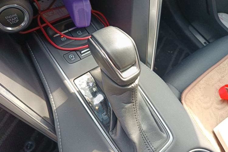 Used Toyota Harrier 2024 2.0L CVT Two-Wheel Drive Entry Version