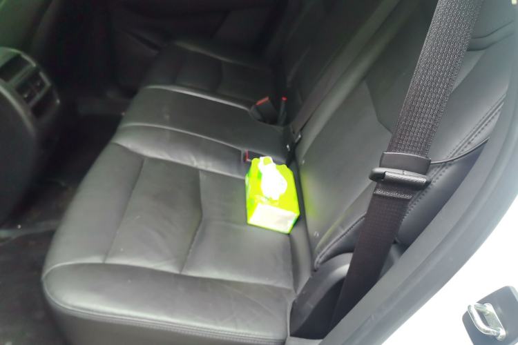 Used Cadillac XT5 2018 28T Four-Wheel Drive Luxury Model Left Rear Seat