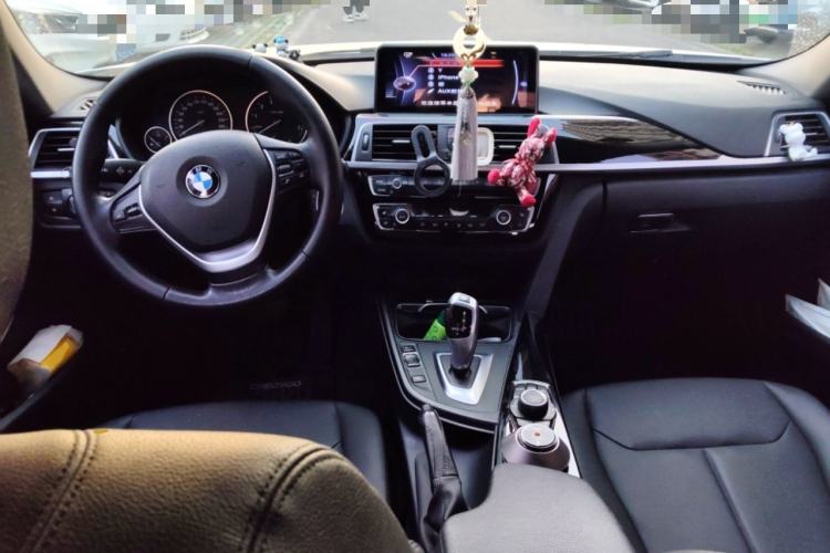 Used BMW 3 Series 2017 320Li xDrive Fashion Model Center Console